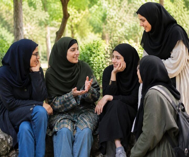 «بحران بلوغ» یا سرکشیهای نوجوانان؟