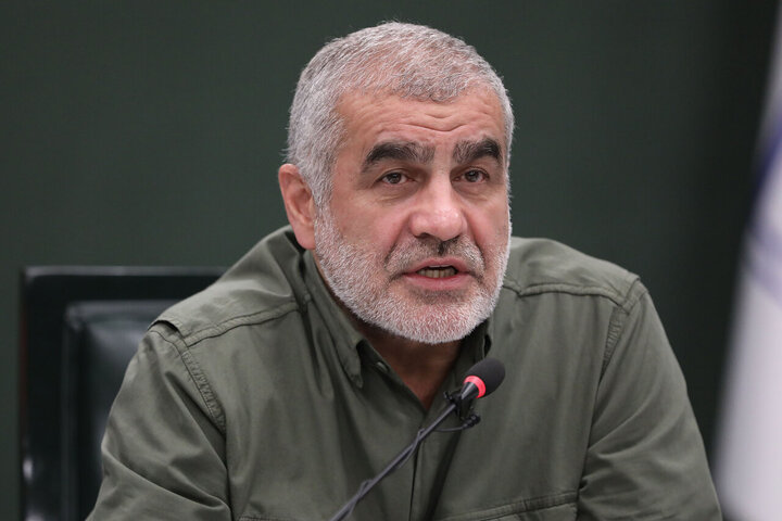 نیکزاد: رئیس‌جمهور متوهم آمریکا بداند ملت ایران تهدیدهای توخالی را نمی‌پذیرد