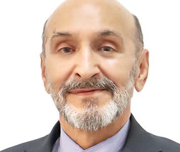 حکایت تخریب کاروانسرای تاریخی تومانیان و نصیحت ادیب نیشابوری