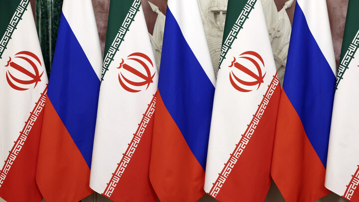 پیام‌های سفر لاوروف به تهران
